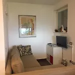 Small View * טרנטו