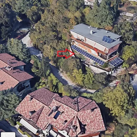 アパート Small View トレント