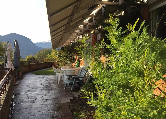 Small View アパート トレント